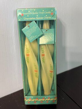 Sweetheart Vintage White Feather Twist sweetheart  Candle Tapers, hearts 10" New
